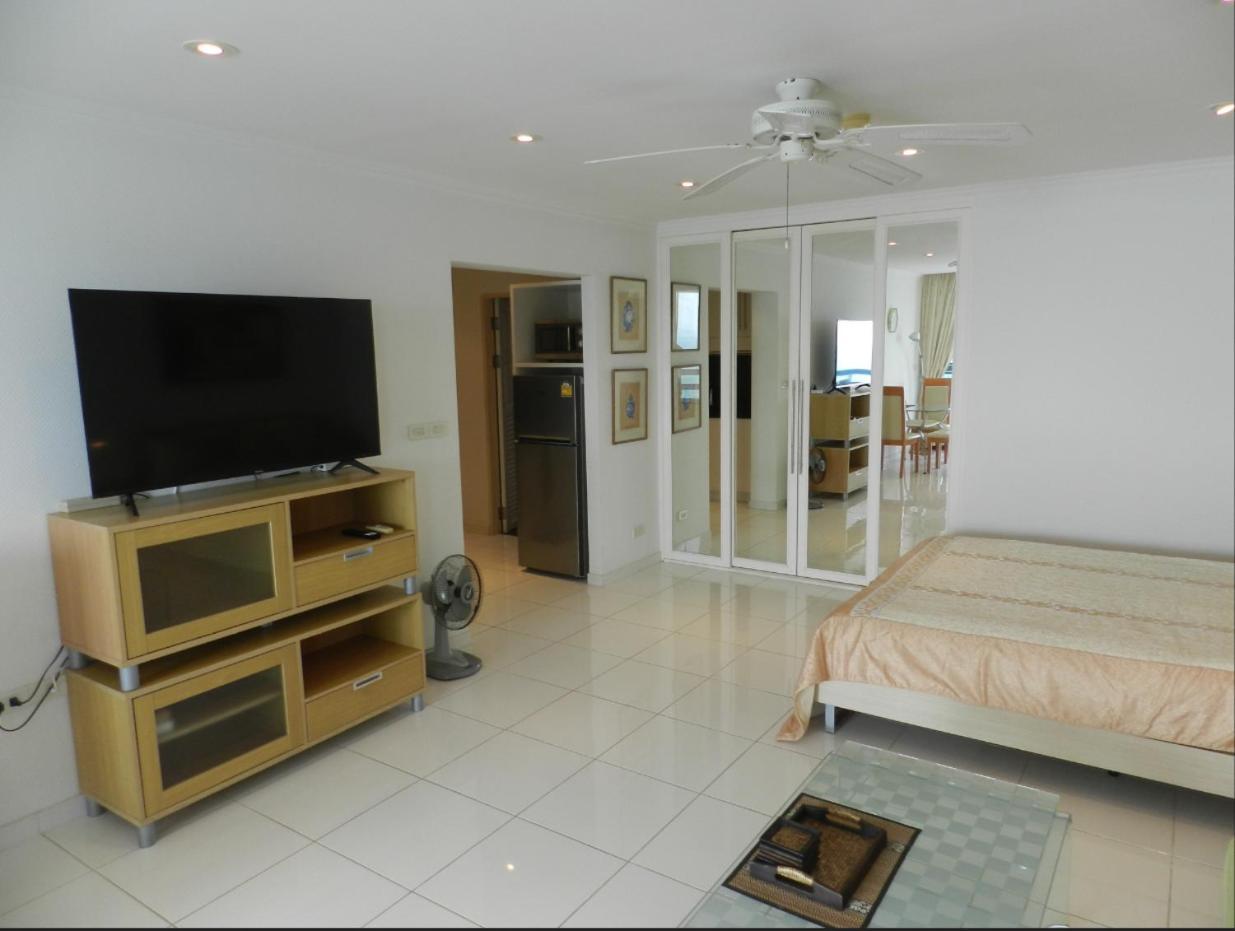 Jomtien Plaza Condotel 部屋 写真