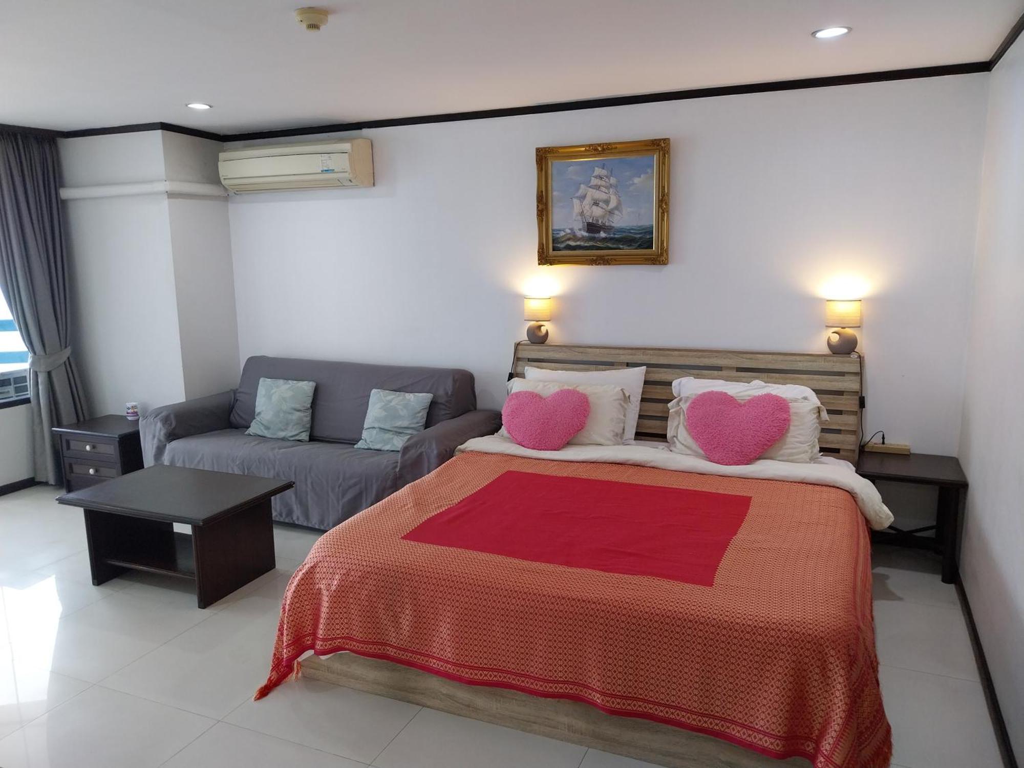 Jomtien Plaza Condotel 部屋 写真